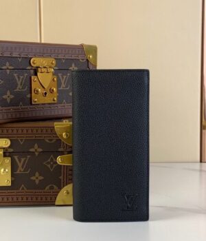 LV WALLET