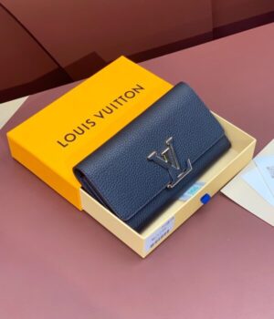 LV WALLET