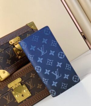 LV WALLET