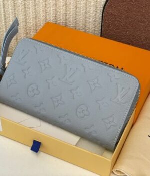 LV WALLET