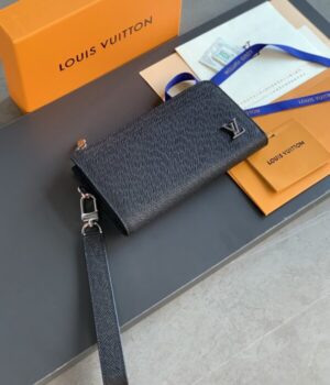 LV WALLET