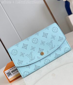 LV WALLET