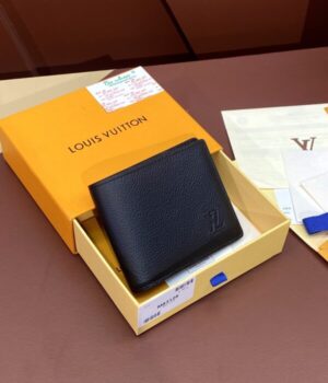 LV WALLET