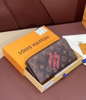 LV WALLET