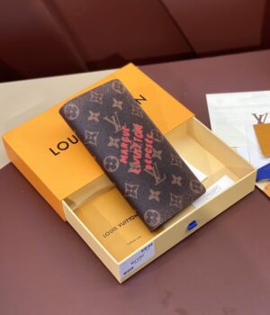 LV WALLET