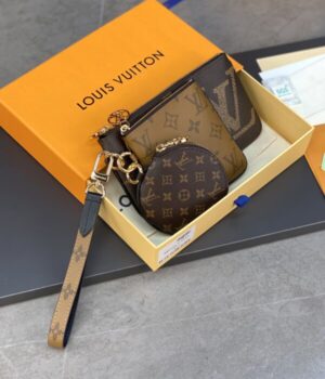 LV WALLET