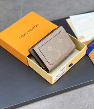 LV WALLET