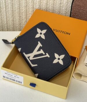 LV WALLET