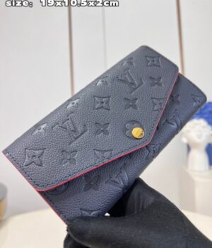 LV WALLET