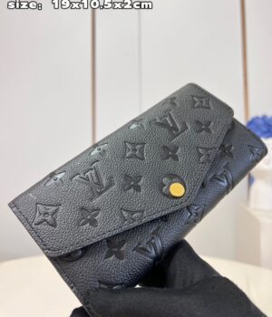 LV WALLET