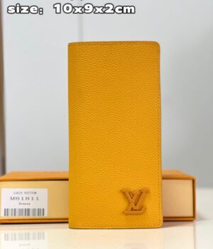 LV WALLET