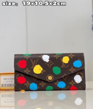 LV WALLET