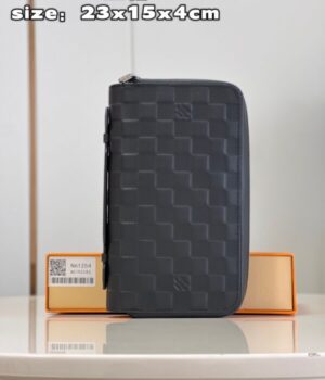 LV WALLET