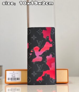 LV WALLET