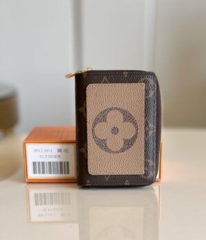 LV WALLET