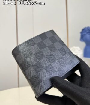 LV WALLET