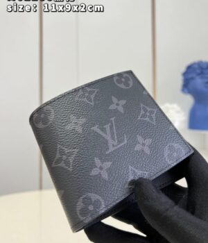 LV WALLET