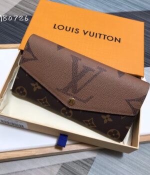 LV WALLET
