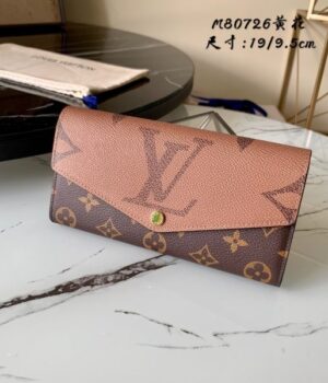 LV WALLET