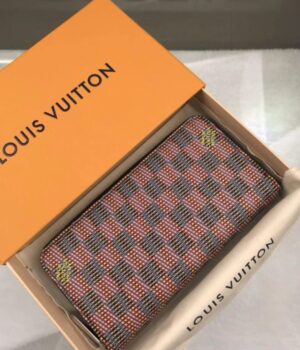 LV WALLET