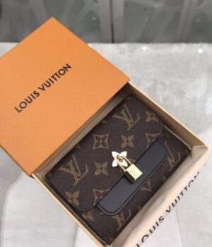 LV WALLET