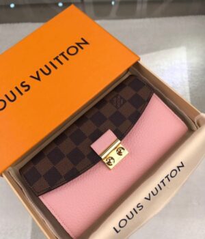 LV WALLET