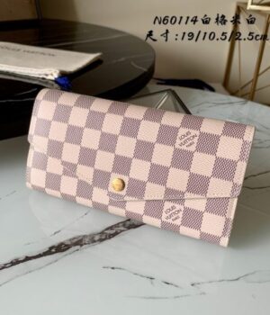LV WALLET