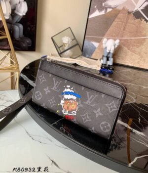 LV WALLET