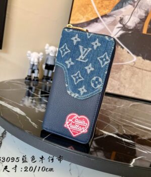 LV WALLET