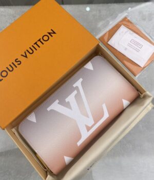 LV WALLET