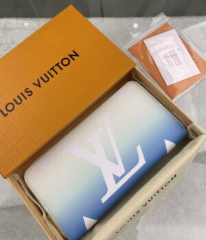 LV WALLET