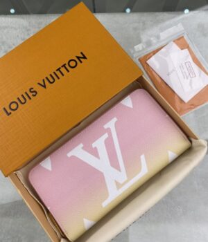 LV WALLET