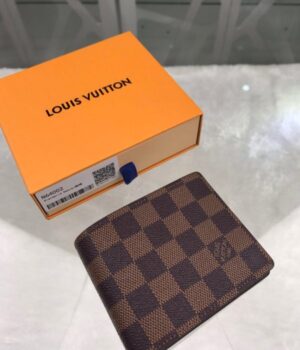 LV WALLET