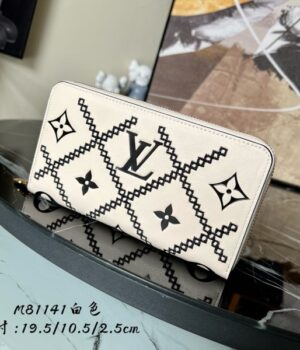 LV WALLET