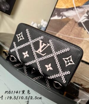 LV WALLET