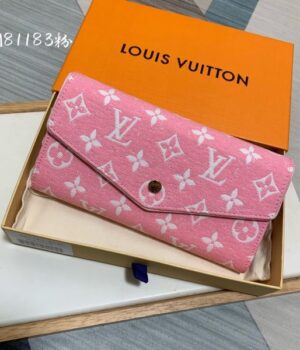 LV WALLET