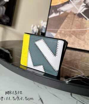 LV WALLET
