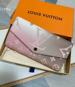 LV WALLET
