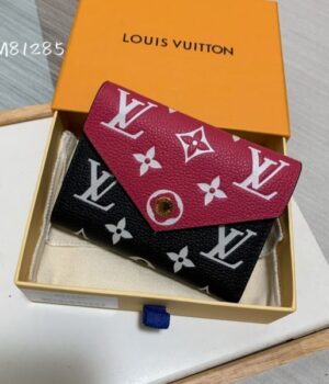 LV WALLET
