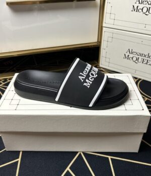 McQUEEN SANDAL