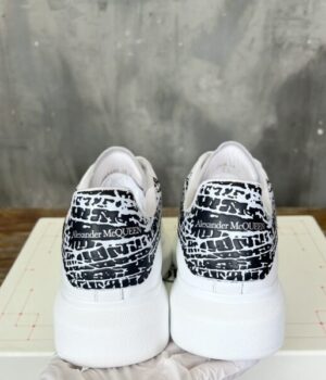 McQUEEN SNEAKER