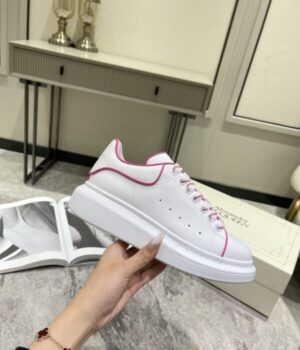 McQUEEN SNEAKER