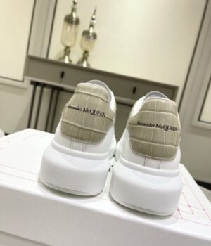 McQUEEN SNEAKER