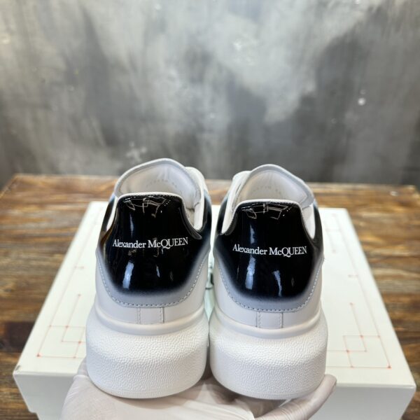 McQUEEN SNEAKER
