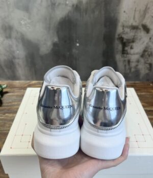 McQUEEN SNEAKER