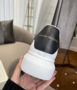 McQUEEN SNEAKER