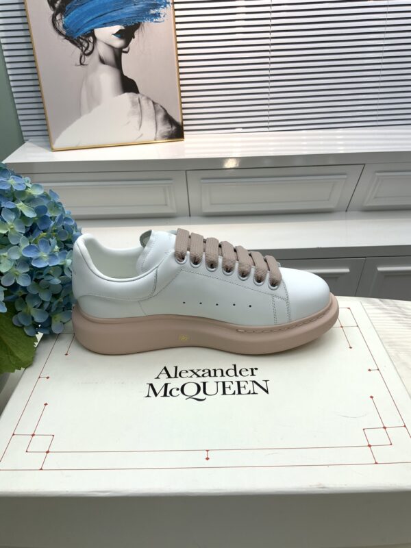 McQUEEN SNEAKER - Image 8