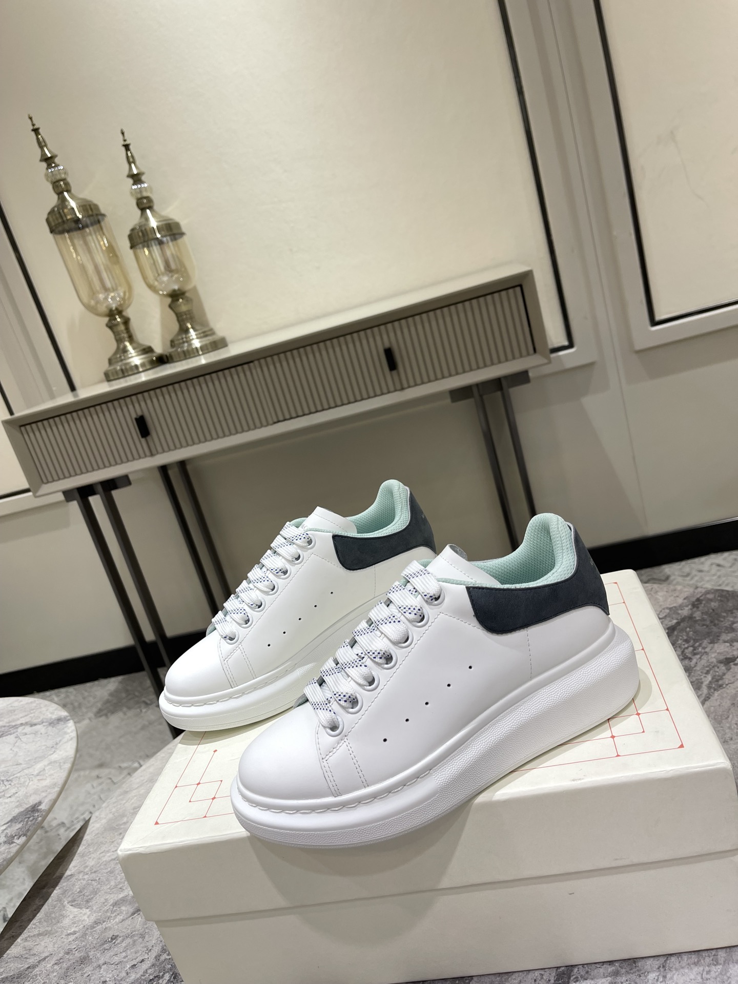 McQUEEN SNEAKER - Image 3