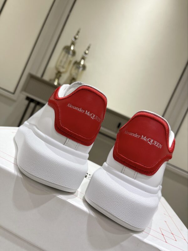 McQUEEN SNEAKER
