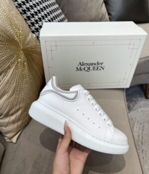 McQUEEN SNEAKER